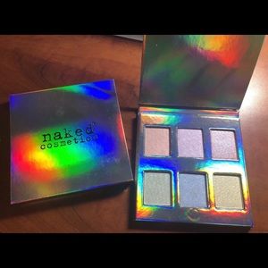 NAKED COSMETICS: Holographic Highlighter palette